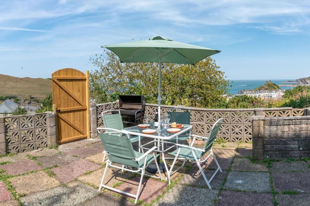 The Tempest, Sea Views, Coastal & Rural Walks. Lägenhet Ilfracombe Exteriör bild